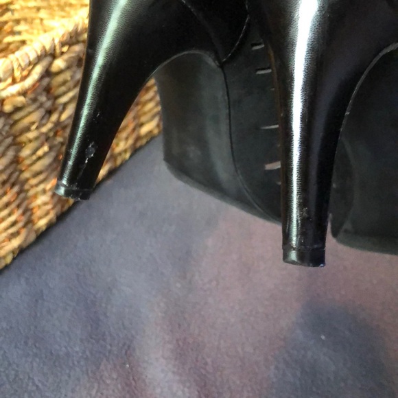 Black Open-Toe Heels - Picture 4 of 4